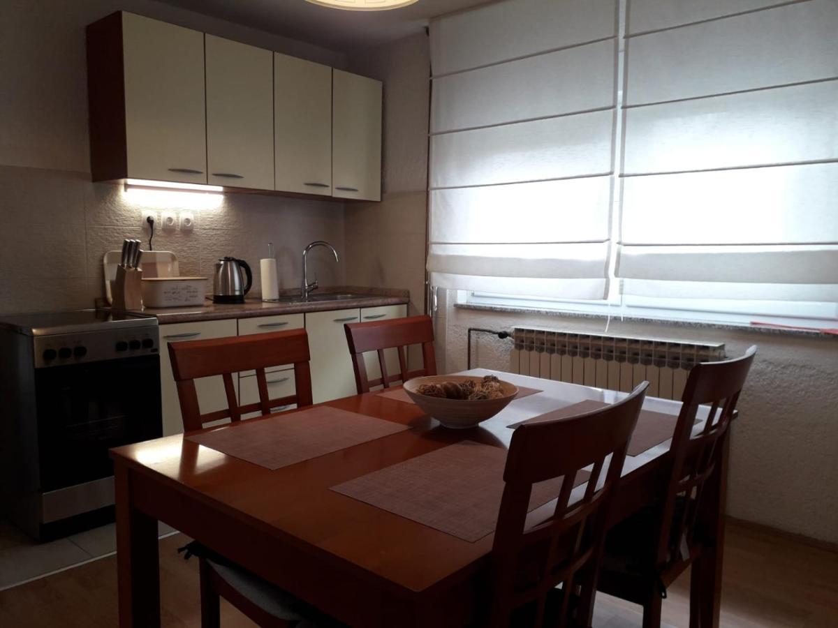 Gospić Apartment Upper Town מראה חיצוני תמונה